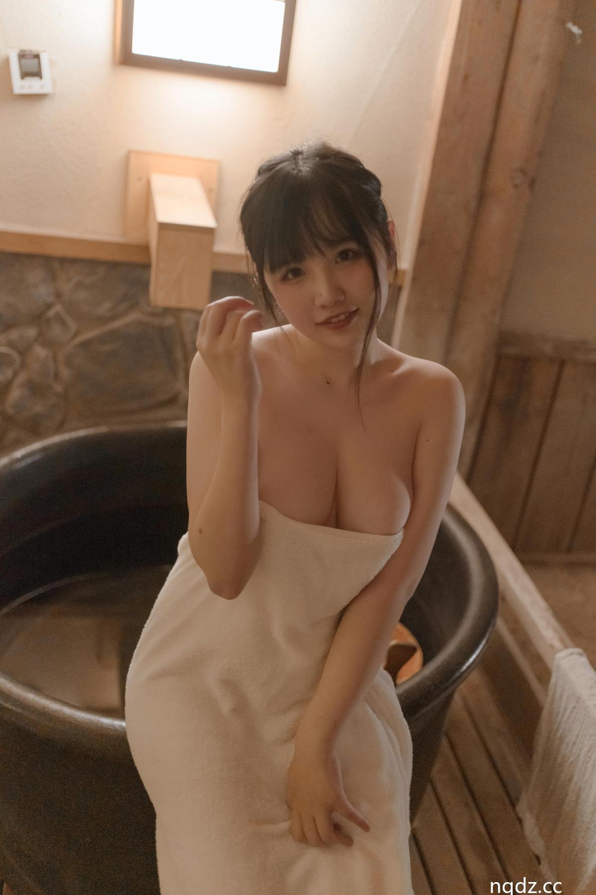 阿半今天很开心 - 水中明月 [20P-245MB] - 奶圈