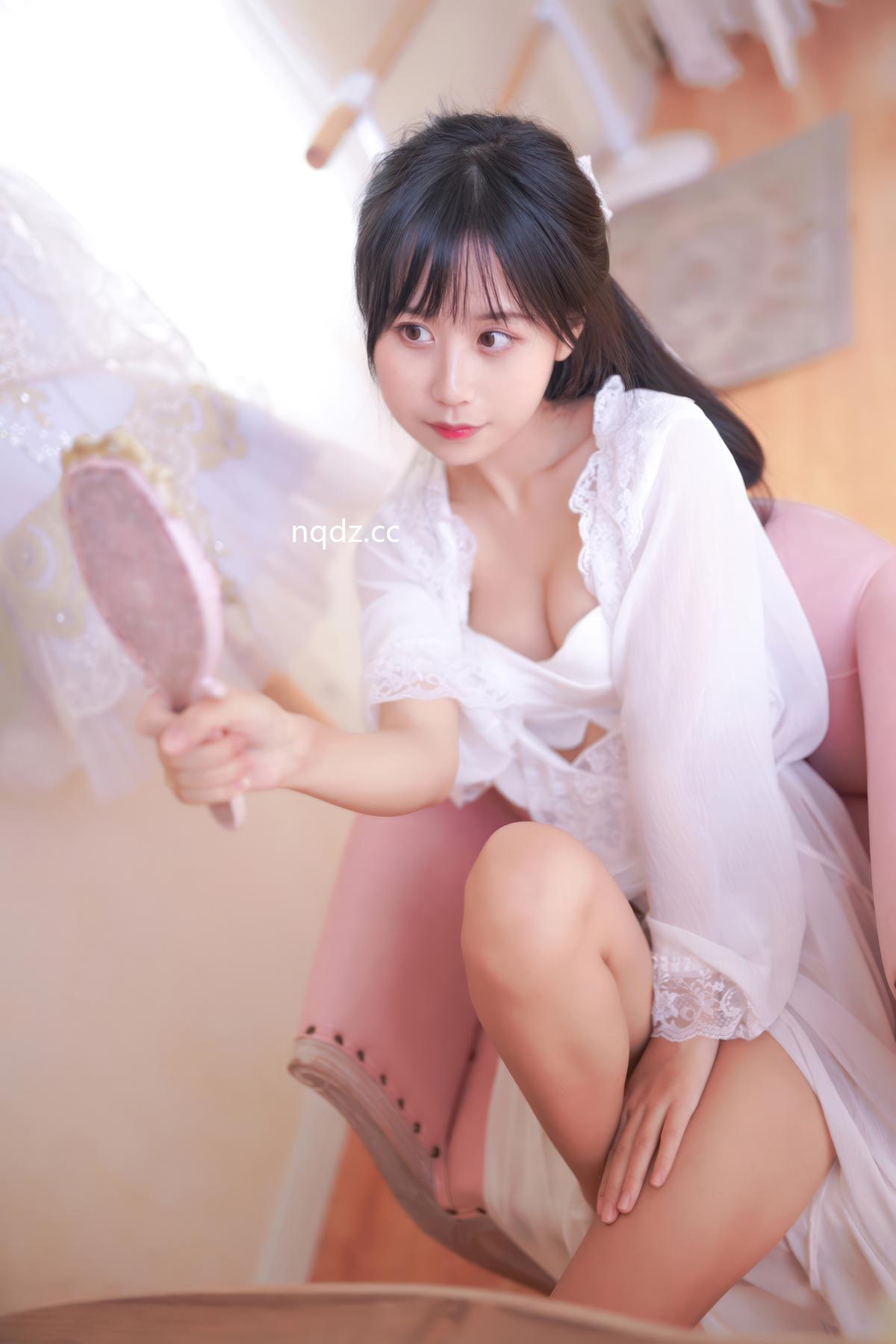 萌芽儿o0 - 白茶清欢 [22P-145MB] - 奶圈