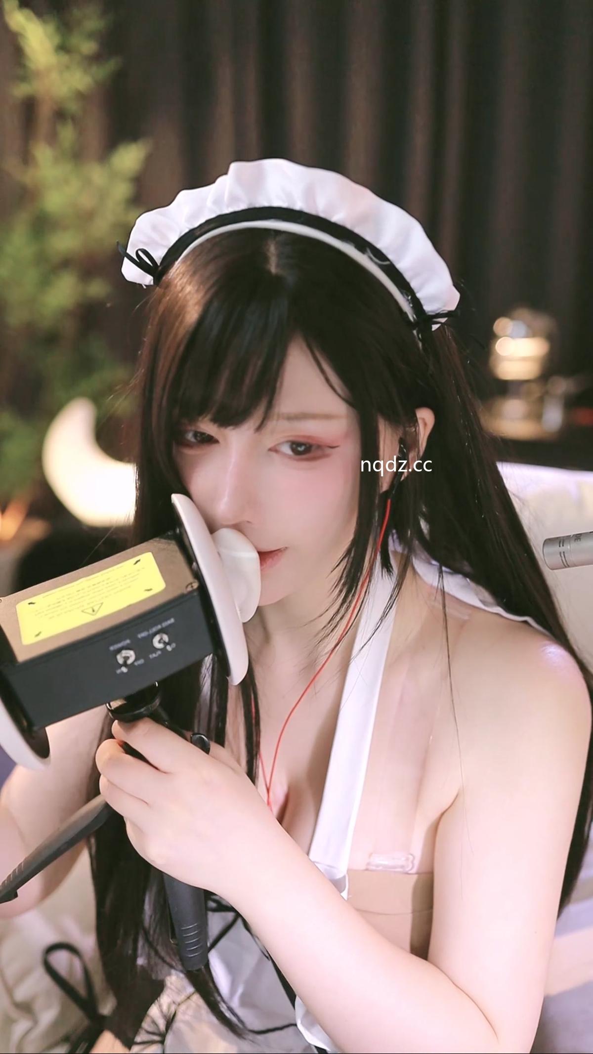 一色雨 - 12月会员 甜耳+跳跳糖 [1V-744MB] - 奶圈