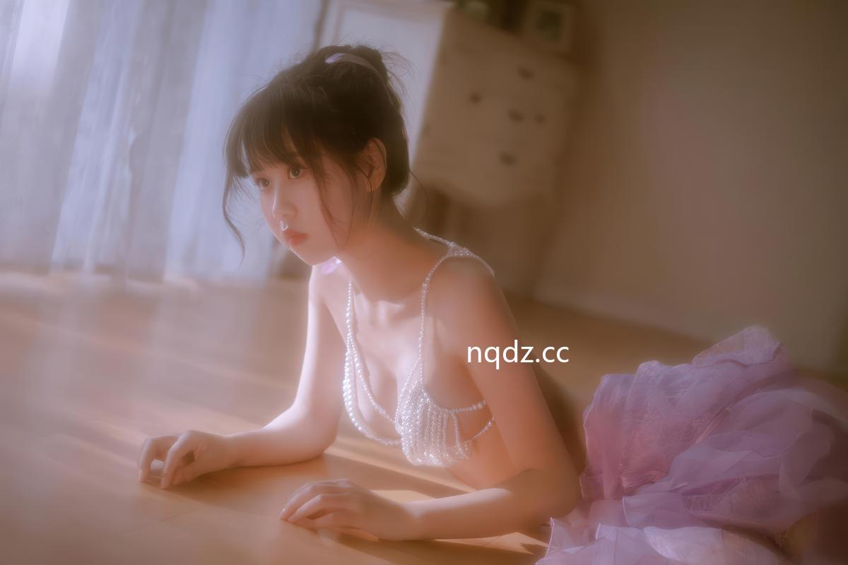 奶圈nqdz.cc-049_watermarked.jpg