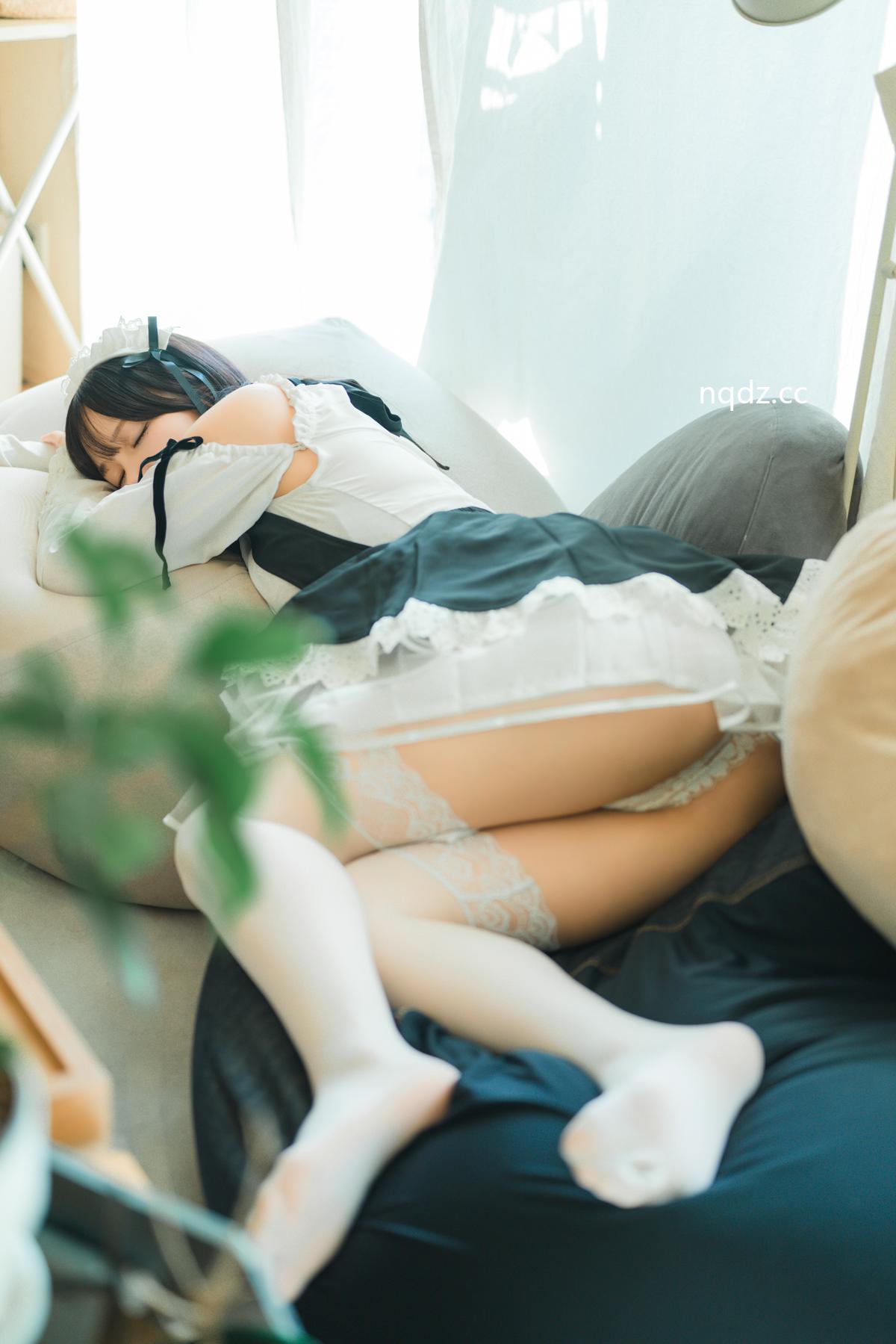 奶圈nqdz.cc-044_watermarked.jpg