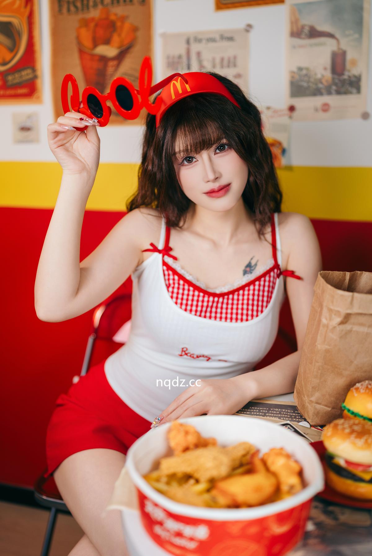 奶圈nqdz.cc-010_watermarked.jpg