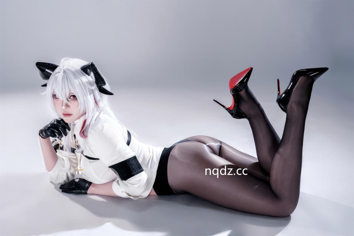 奶圈nqdz.cc-034_watermarked.jpg