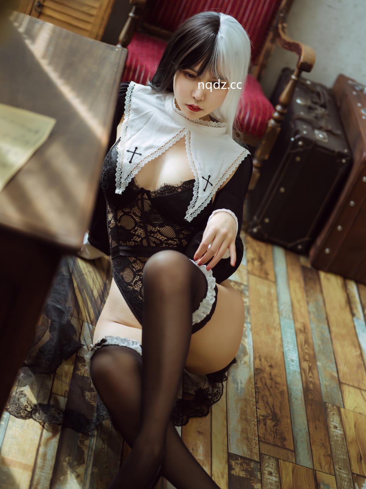 亚马逊鲶鱼 - 修女 [24P-328MB] - 奶圈