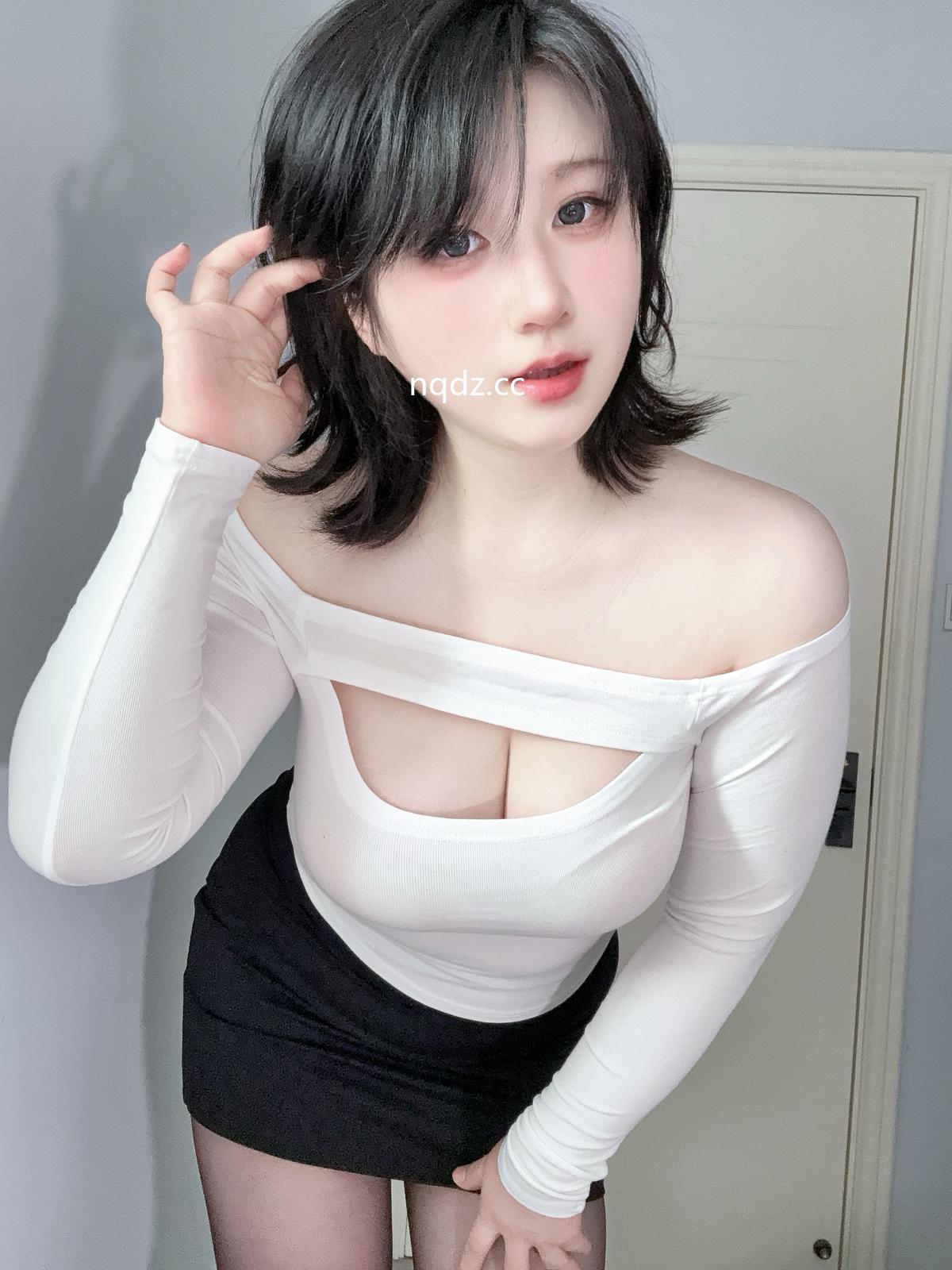 Zyra秋 - 妈妈的裙子 [47P-216MB] - 奶圈