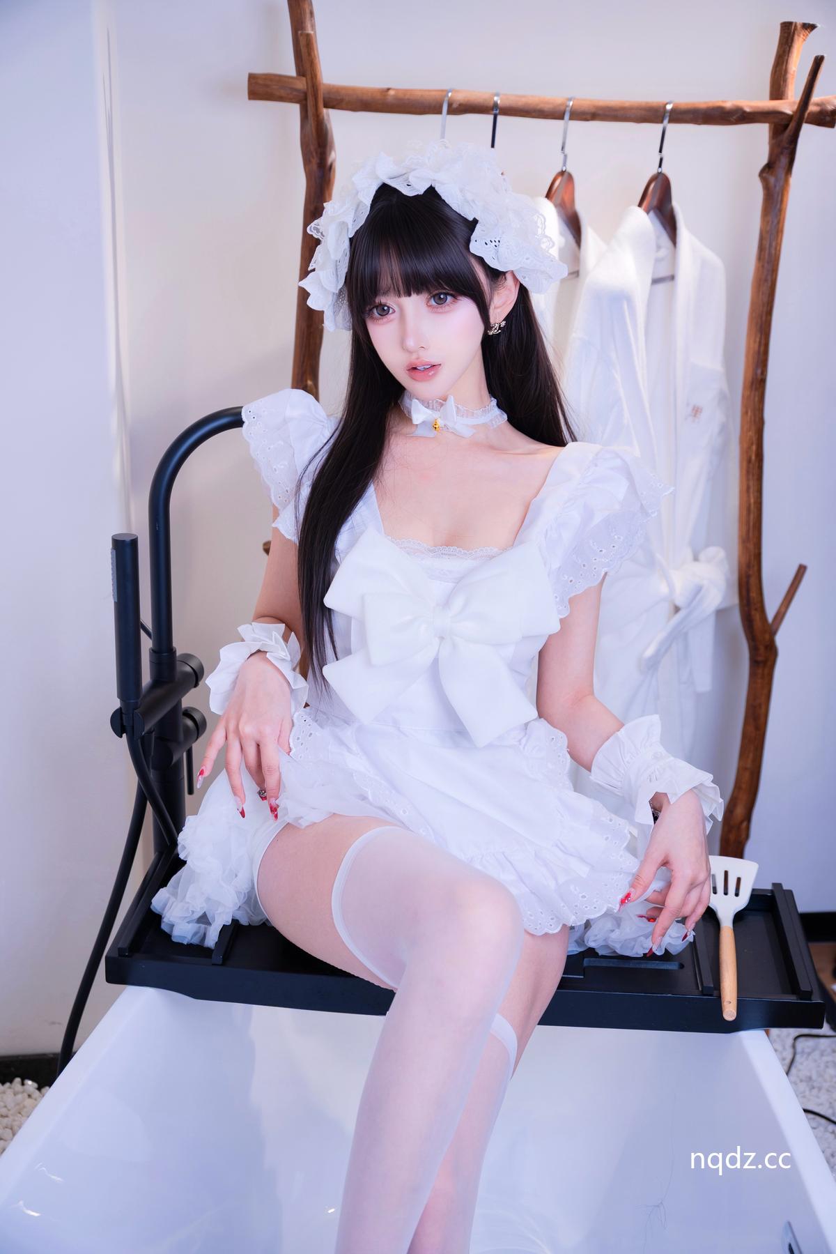 过期米线线喵 - 厨娘女仆 [21P-228MB] - 奶圈