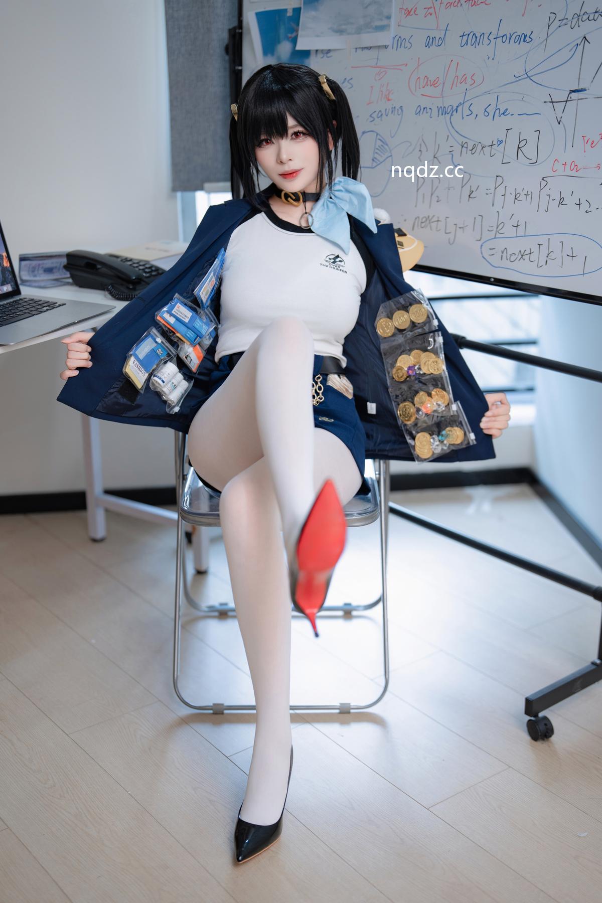 轩萧学姐 - Nikke胜利女神 索拉 [50P-157MB] - 奶圈