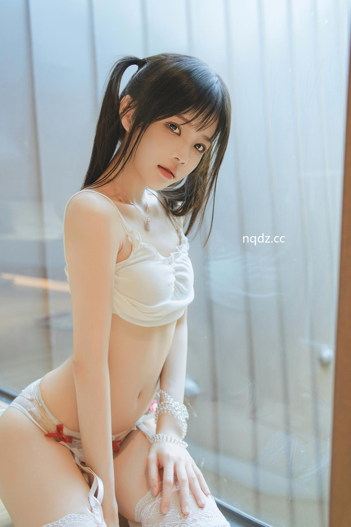 奶圈nqdz.cc-054_watermarked.jpg
