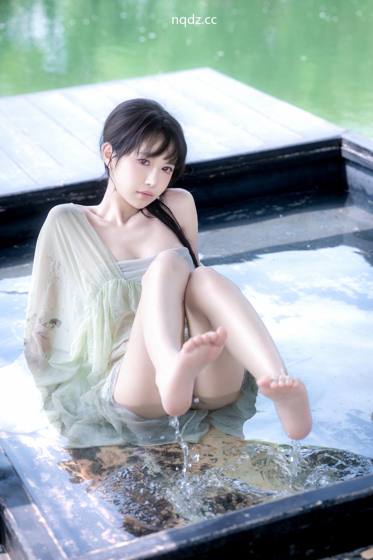 奶圈nqdz.cc-043_watermarked.jpg